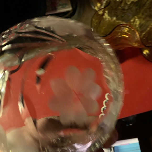 6”.X 2” Cut Glass Bowl Etched Flowers And Leaf Pattern Possibly Pairpoint - Picture 7 of 7